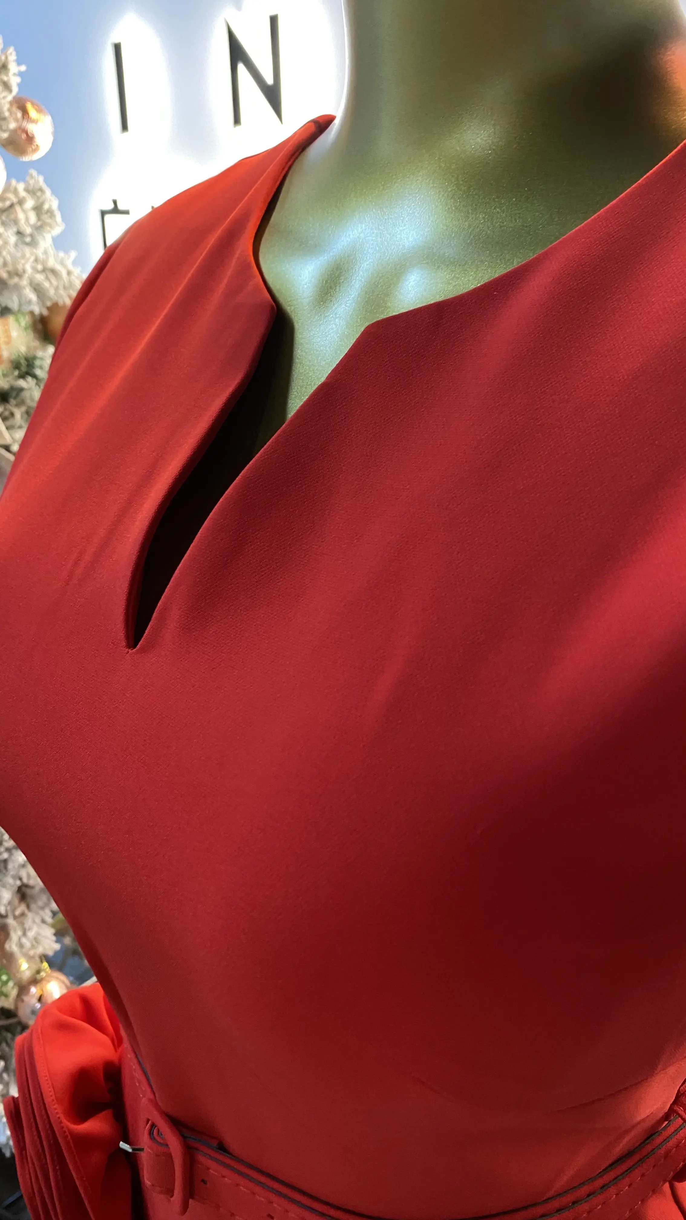 2025 صيف جديد موضة محبوك الخامس الرقبة ثلاثية الأبعاد الأزهار قصيرة الأكمام ألف خط السراويل بالجملة فستان مكتب رسمي-GZXX089