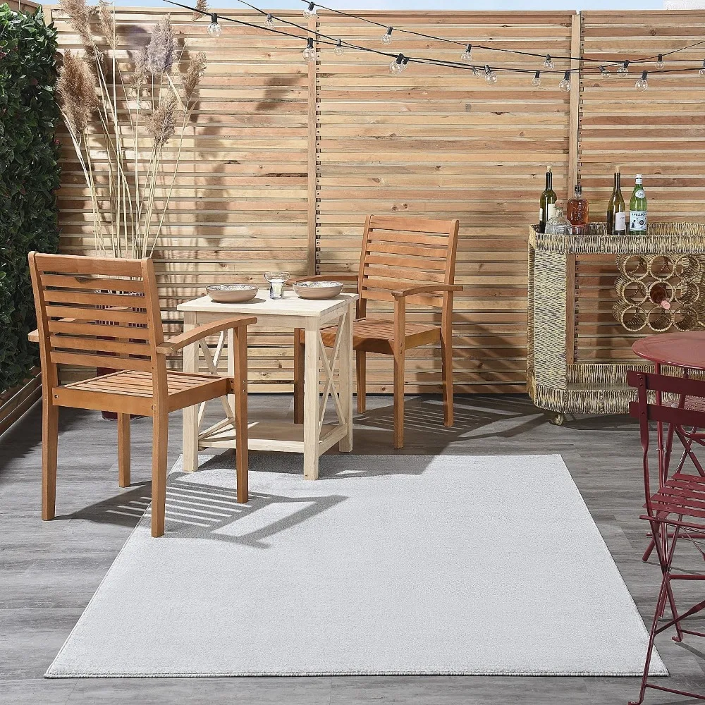 Essentials Indoor/Outdoor Silver Grey 5' x 8' Area Rug, (5x8)