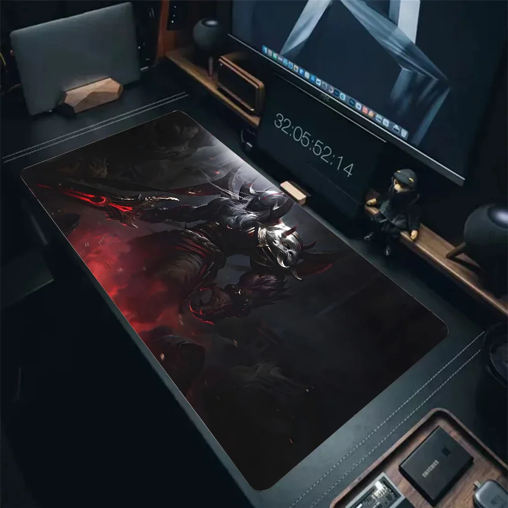 Blood Moon Aatrox League Of Legends Mousepad Mouse Mat Desk Mat With Pad Gaming Accessories Prime Gaming XXL Keyboard Pad