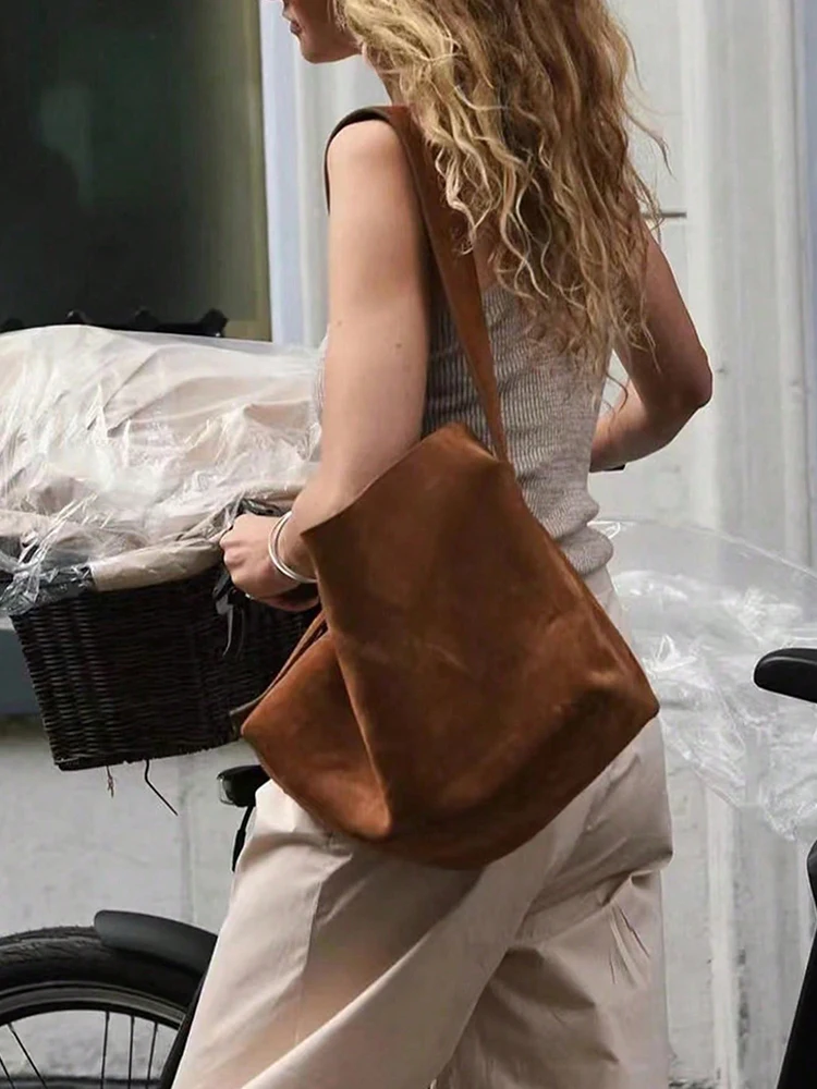 Thumbnail 2 - #41 Bucket Bags Discount Picks