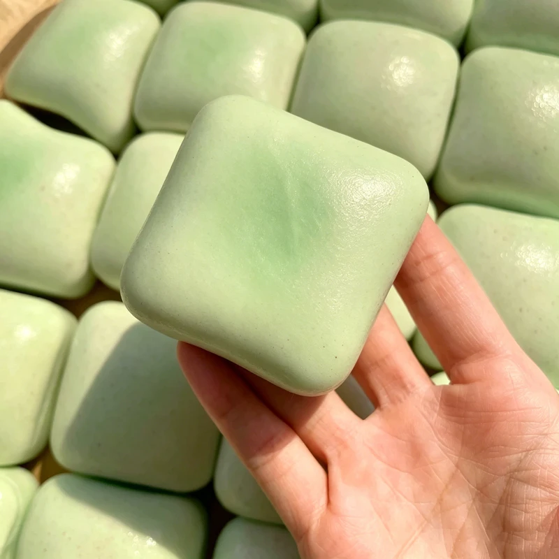 Sticky Cube Slow-Rising Squishy Toy, PU Ultra-Wet Soft Tacky Hand-Feel Fidget Toy, Dekompressions-Stressabbau-Quetschspielzeug – Detail 8