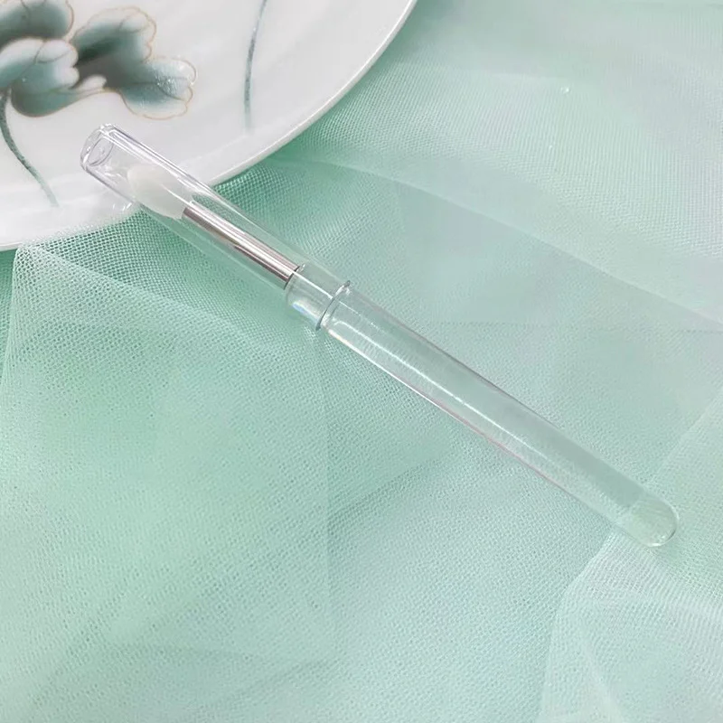 1 قطعة فرشاة الشفاه سيليكون ملونة مع غطاء ناعم ولا يتشوه بسهولة المدمجة أحمر الشفاه ملمع الشفاه فرشاة للمكياج قابلة لإعادة الاستخدام Meerekobre Brüashh