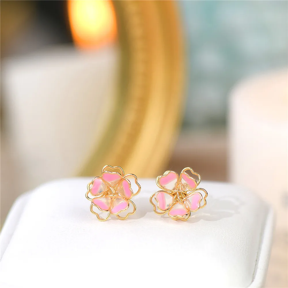 

French Luxury Delicate Pink Hollow out Cherry Blossom Earrings Small Everyday Versatile Student Earrings Temperament Earrings