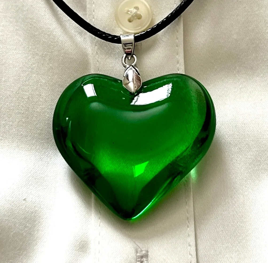 Fashion Large Emerald Green Glass Heart Shape Pendant Necklace