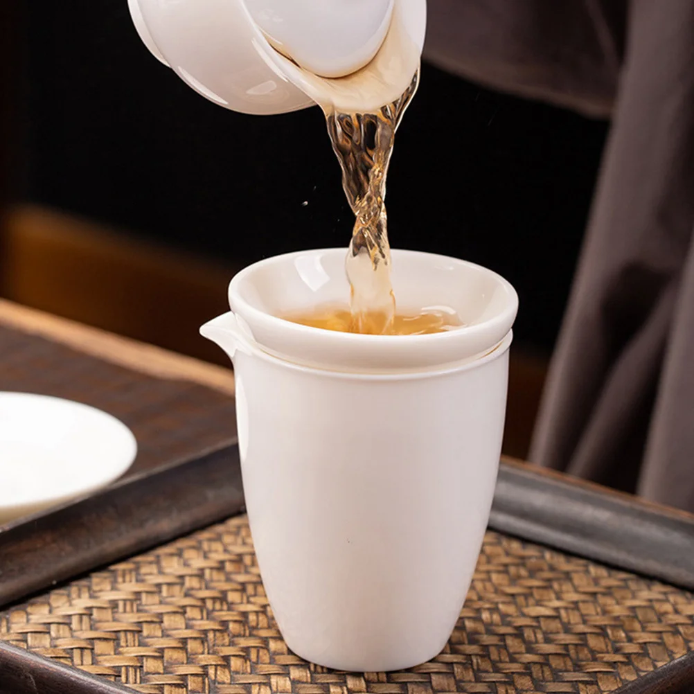 

1Pcs Ceramic Tea Accessory Beautiful Functional Juice Cup Household Pitcher Resists Thermal Shock Perfect for Daily Tea Serving