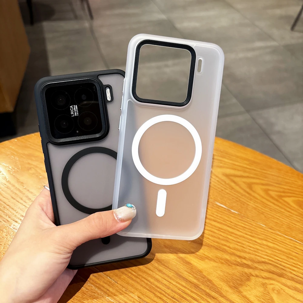 حافظة مغناطيسية فاخرة رفيعة للغاية وشفافة وغير لامعة لهاتف Xiaomi 15 Pro 15 Pro Magsafe غطاء شحن لاسلكي