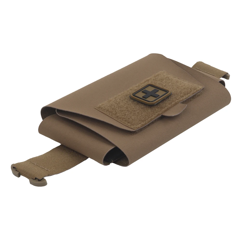 The small, light and fast first aid kit MOLLE system is a split-type mounting bag