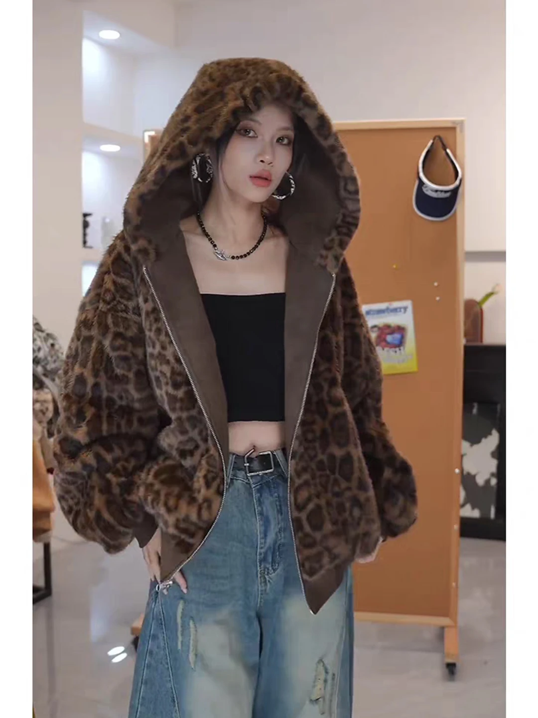 

Женская двусторонняя куртка-парка из искусственной кожи с леопардовым принтом, утепленная хлопком, на молнии, зимняя теплая