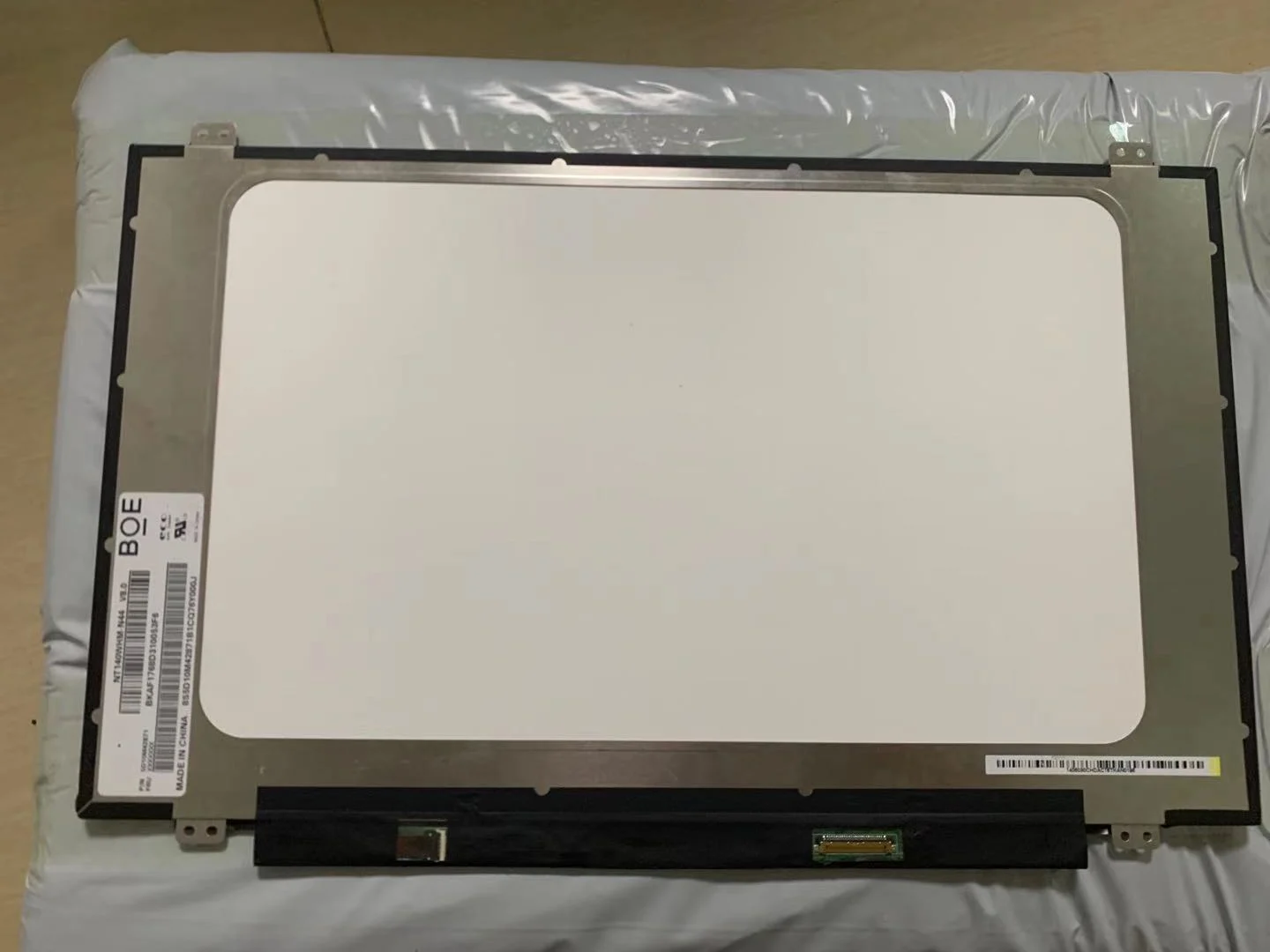 14 Inch HD Slim Narrow size with buckles NT140WHM-N44 V8.0  Lcd Screen 30PINS 1366x768