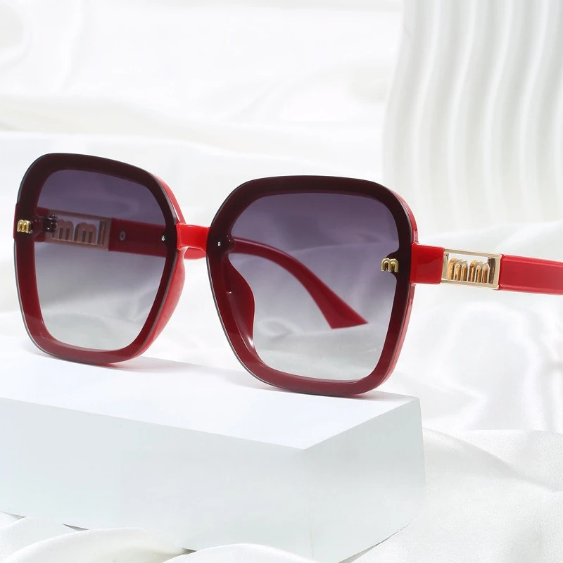 

​​2025 Luxury Oversized Sunglasses Women, UV400 Square Face Slimming Retro Chic Viral Street Style Lightweight​​