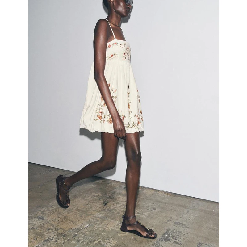 여름 신상 여성 휴가 스타일 스트레이트 칼라 민소매 자수 스트랩 숏 드레스 하이웨이스트 빈티지 프린트 캐주얼 드레스