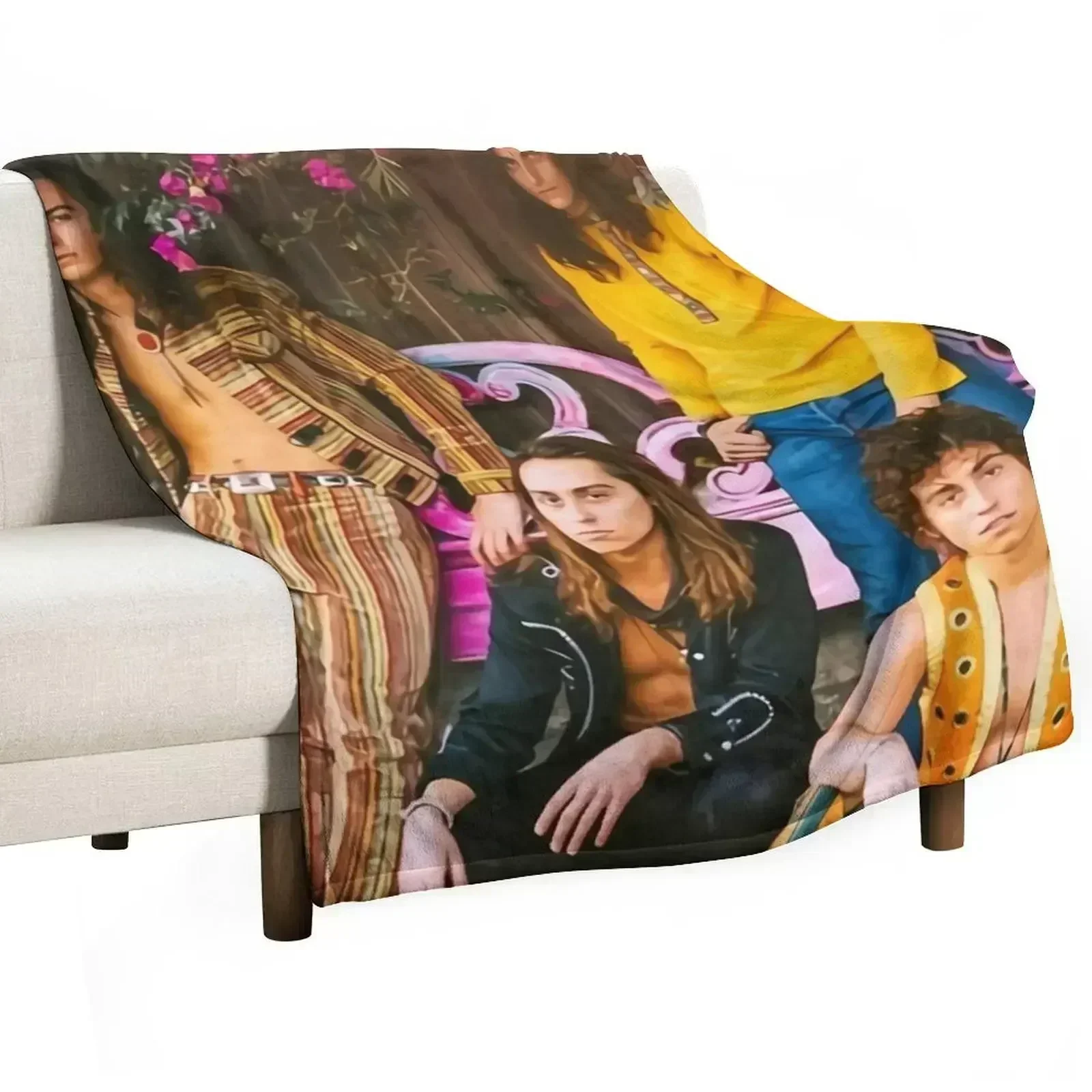 

Kau langkahkan kaki Throw Blanket Luxury Brand Plaid on the sofa Quilt Blankets