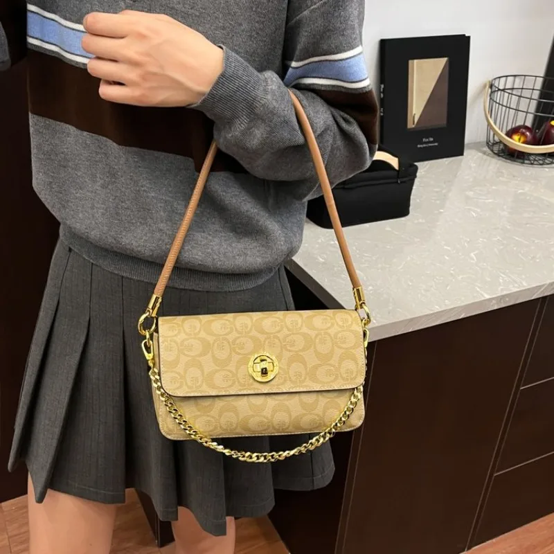 

Female Practical Shoulder Bag User Friendly Design For Daily Tasks And Common Activities Functional