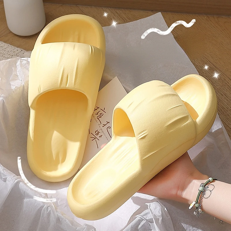 Home Slippers Cloud Woman Mute Summer Beach Slides Indoor Soft Sole Non Slip Eva Sandals Men Male Flip Flops 2024 new Trend