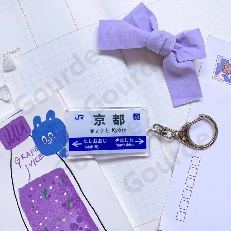Gantungan Kunci Akrilik Bergaya Kreatif dengan Nama Merek Stasiun Kereta Api Gaya Jepang untuk Casing iPhone dan Tali Gantungan