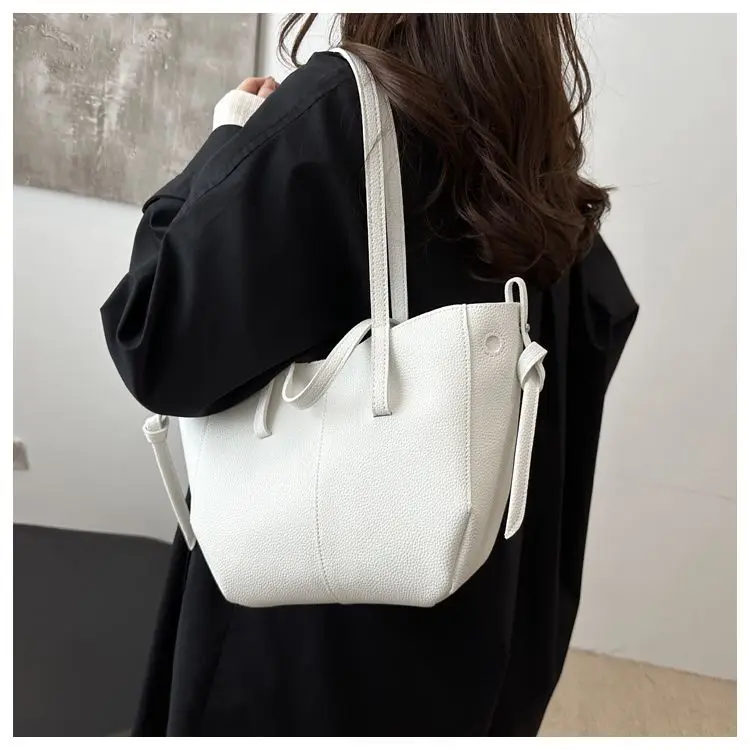 Advanced Large Capacity Commuting Fashionable Tote Bag for Women 2026 Versatile New Style Underarm Single Shoulder Handheld