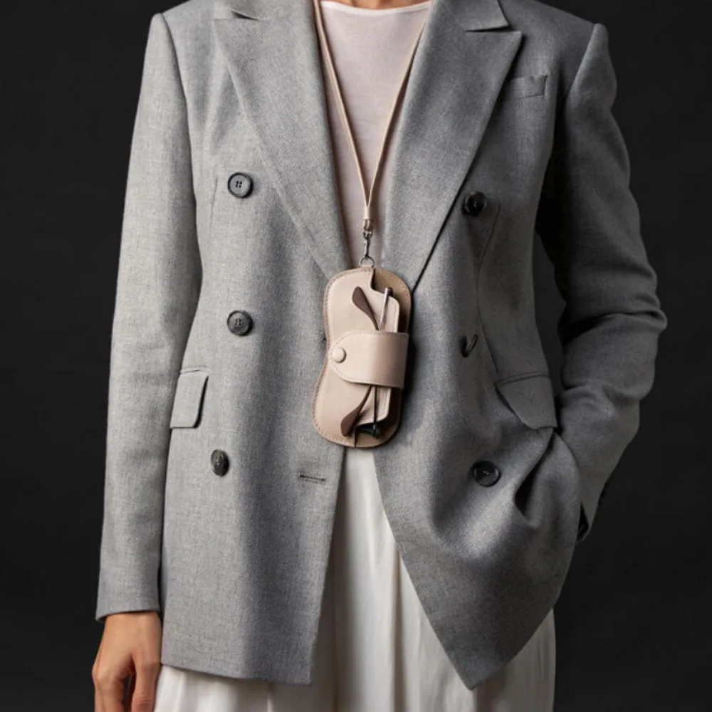 

Hanging Neck PU Leather Glasses Bag Eyewear Protector Case Sunglasses Pouch Glasses Storage Bag with Hanging Buckle Korean Style