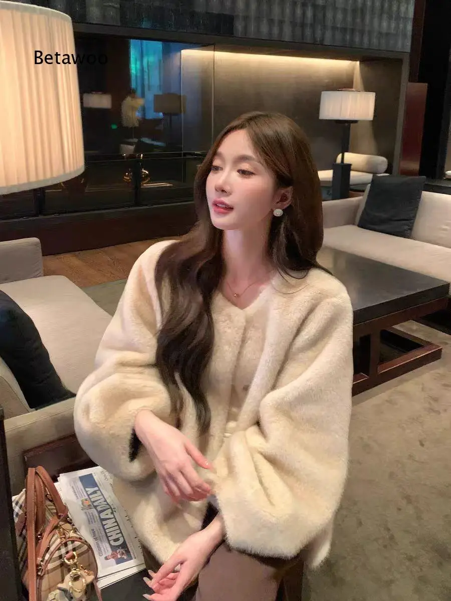 Womens short faux fur coat mink like soft fluffy texture youthful style warm plush outerwear fashionable overcoat for autumn wi