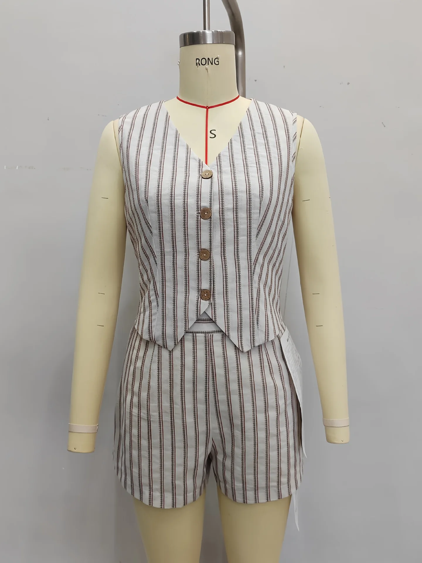 

Two Piece Set Women Outfit 2026 Spring Summer New Striped V-Neck Sleeveless Irregular Hem Vest & High Waist Casual Shorts Set