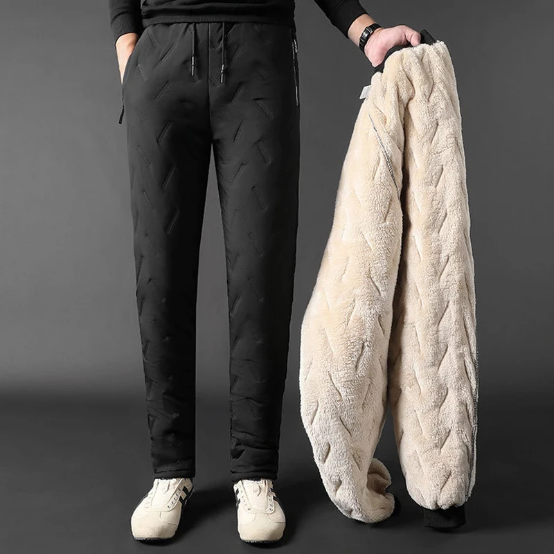 Männer Winter Warme Fleece Dicke Cargo Hosen Outdoor Overalls Hosen Lamm Wolle Jogginghose Wasserdicht Männer Baumwolle Hosen Große Größe 6XL