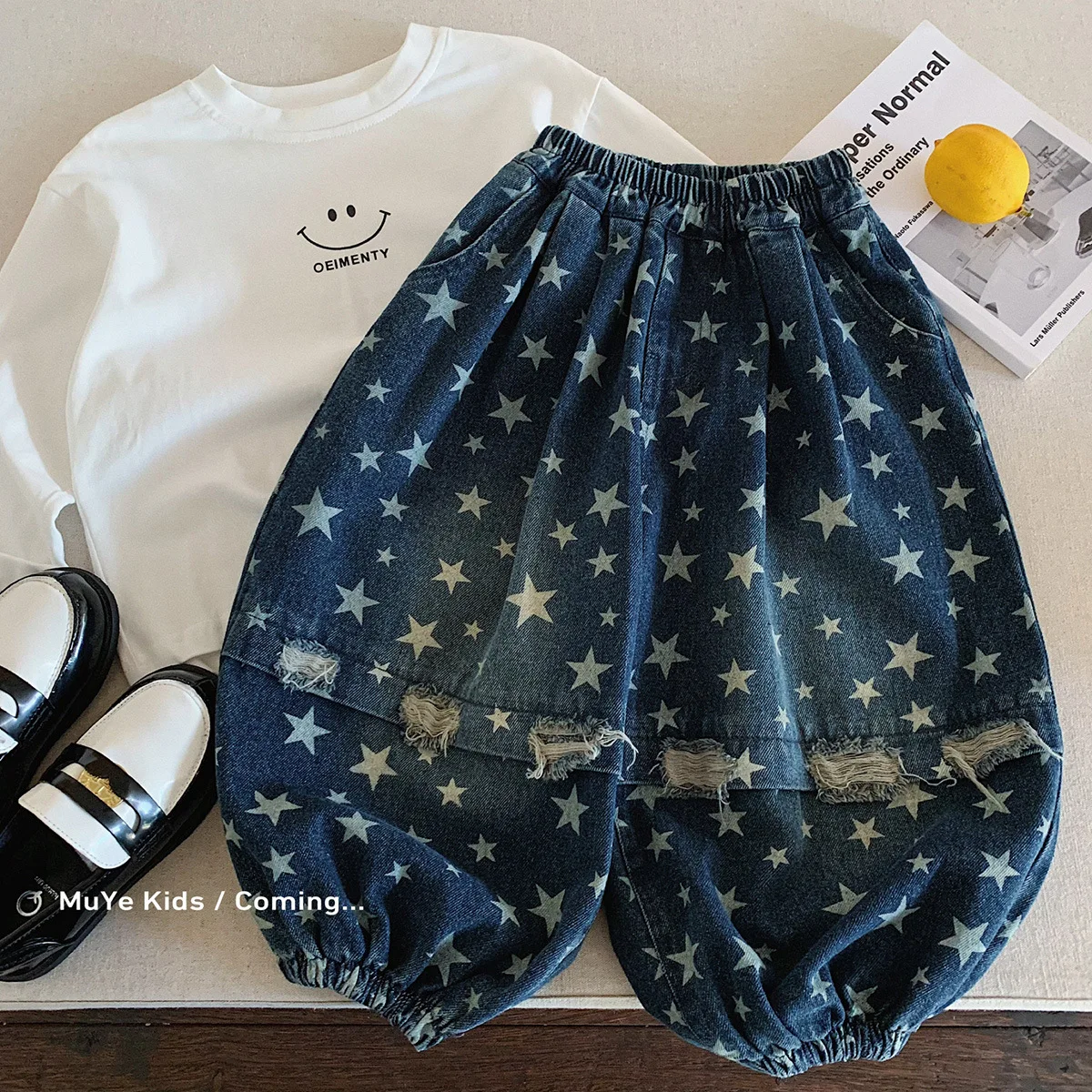 Boys Pants 2026 Spring and Autumn New Childrens Clothes Korean Boys and Girls Personality Loose Casual Star Print Worn Out Jeans