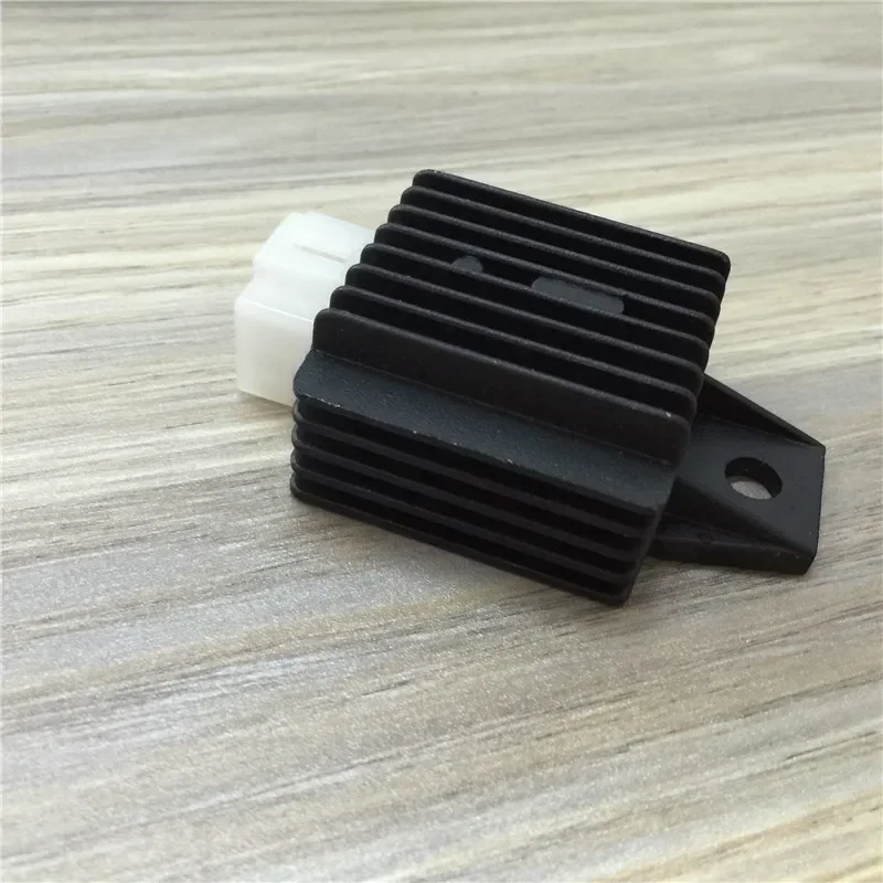 Motorcycle parts for Honda 110 Shanghai 110 LF110 rectifier regulator regulator charger