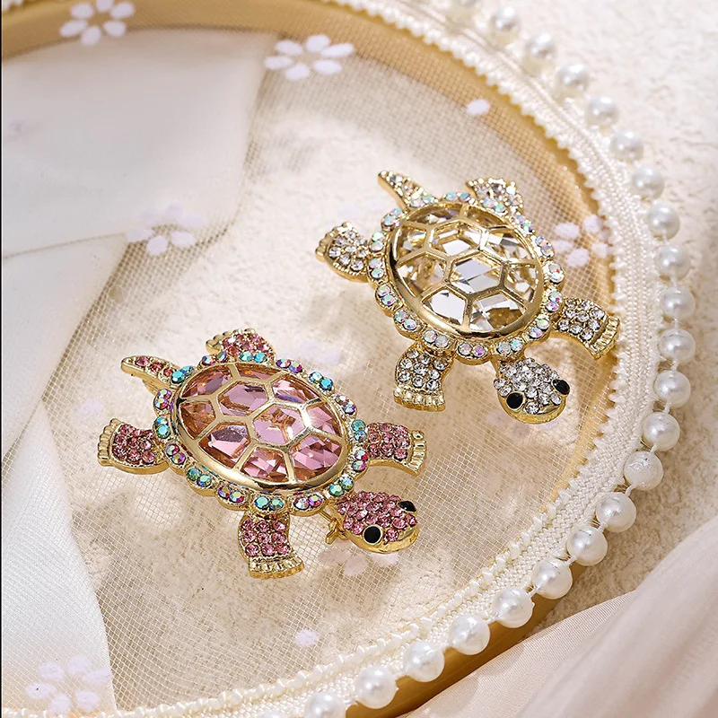 Cute Women Kids Turtle Transparent Rhinestone Brooches Pins Classic Shiny Boutique Decoration Animal Exquisite Badges Corsage