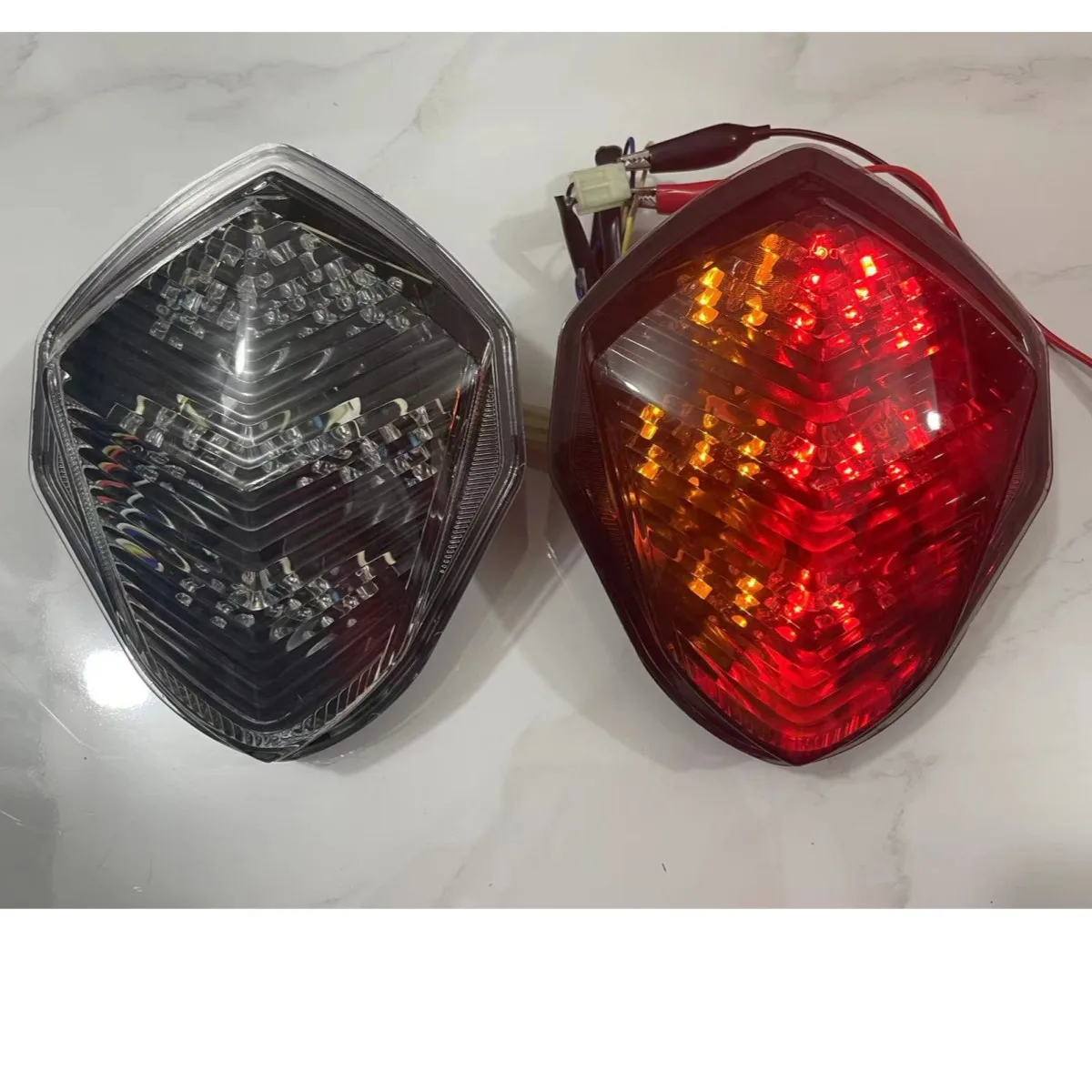 For Suzuki GSXR1000 GSX-R 1000 K3 2003 2004 Rear Tail Light Brake Turn Signals Integrated LED Light