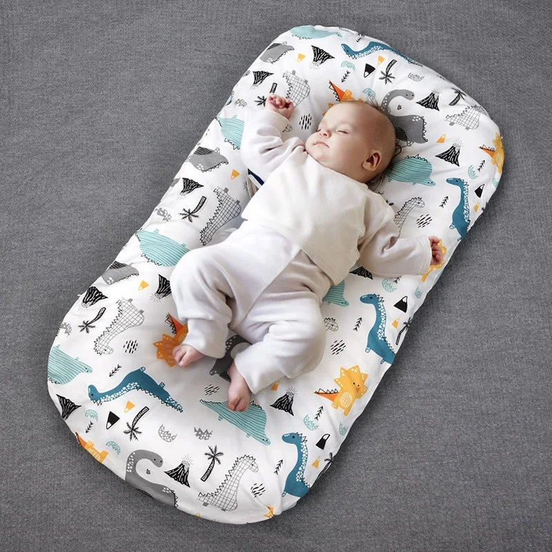 Tempat tidur bionik bayi baru lahir, tempat tidur sarang bayi lembut bahan poliester anti guncangan grosir kustom nyaman