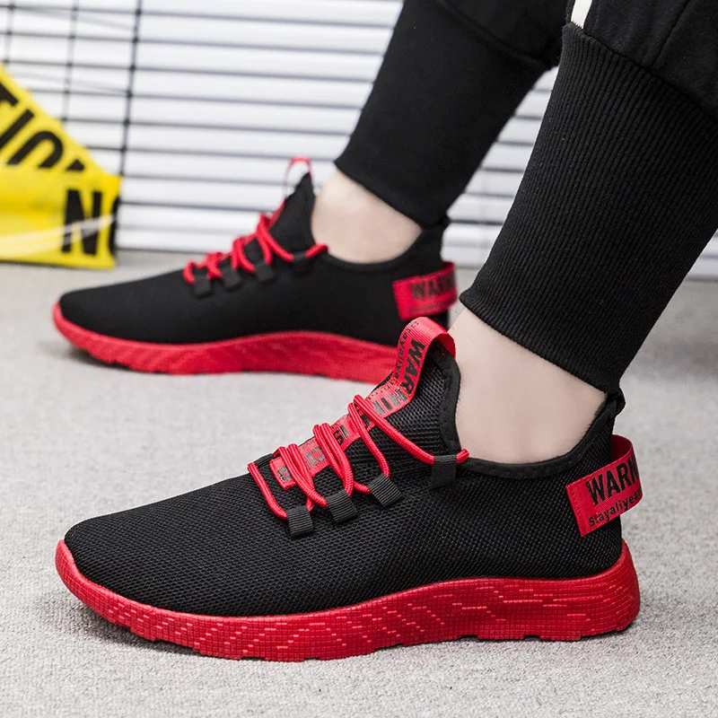 Men\'s lightweight breathable casual sports shoes summer new lace up outdoor anti slip soft sole mesh running shoes male sneakers