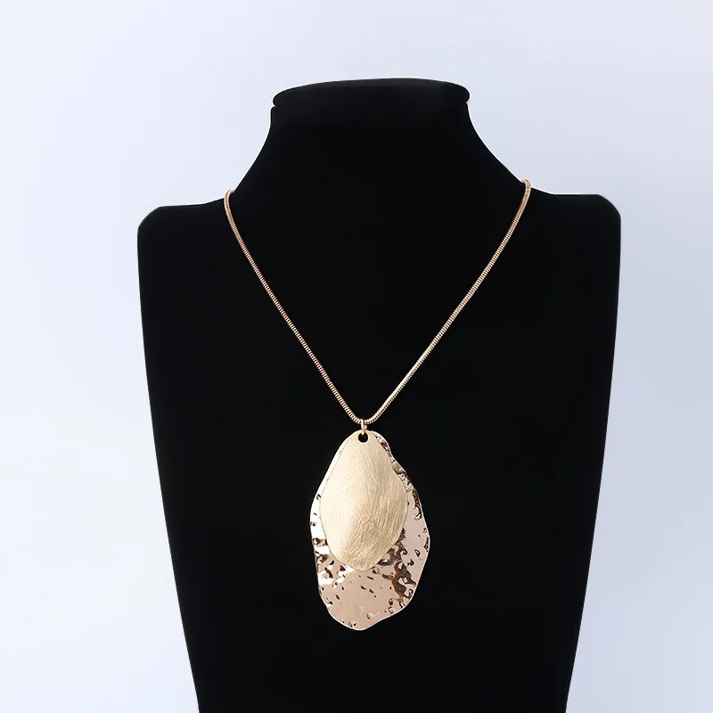 

Kaseakia Round Metal Pendant Sweater Chain Long Necklace for Women Fashion