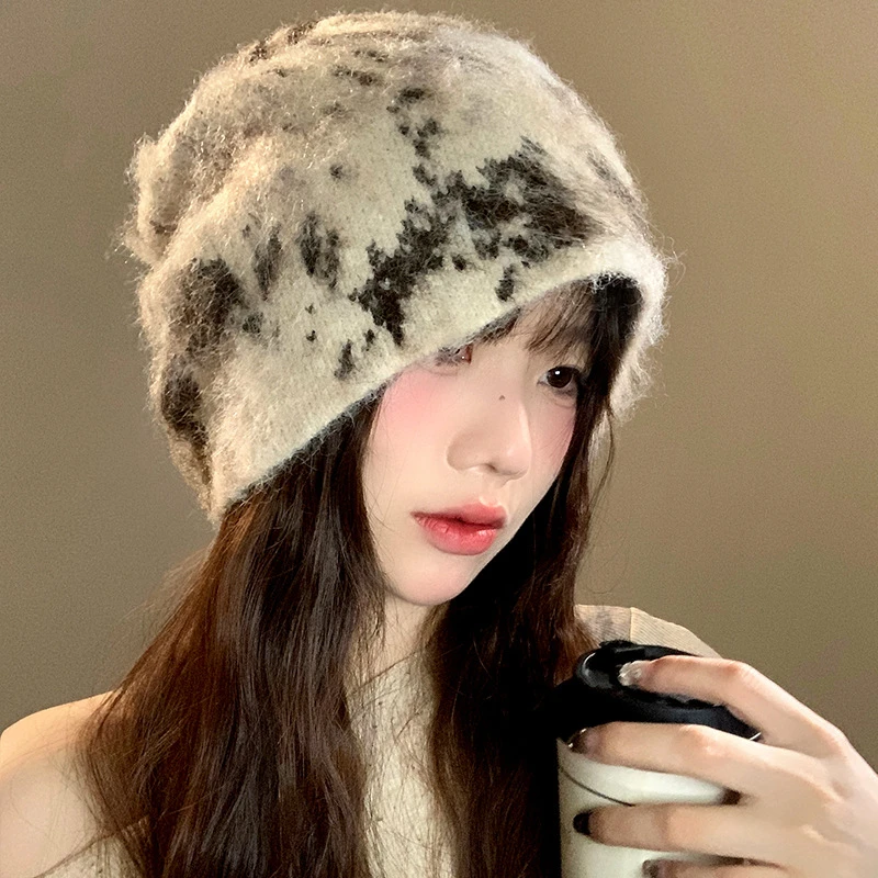 Winter Hat for Women Chunky Knit Beanie Oversized Foldable Thickened Warm Cap for Small Face, Soft Wool Blend Headwrap Vintage view 5
