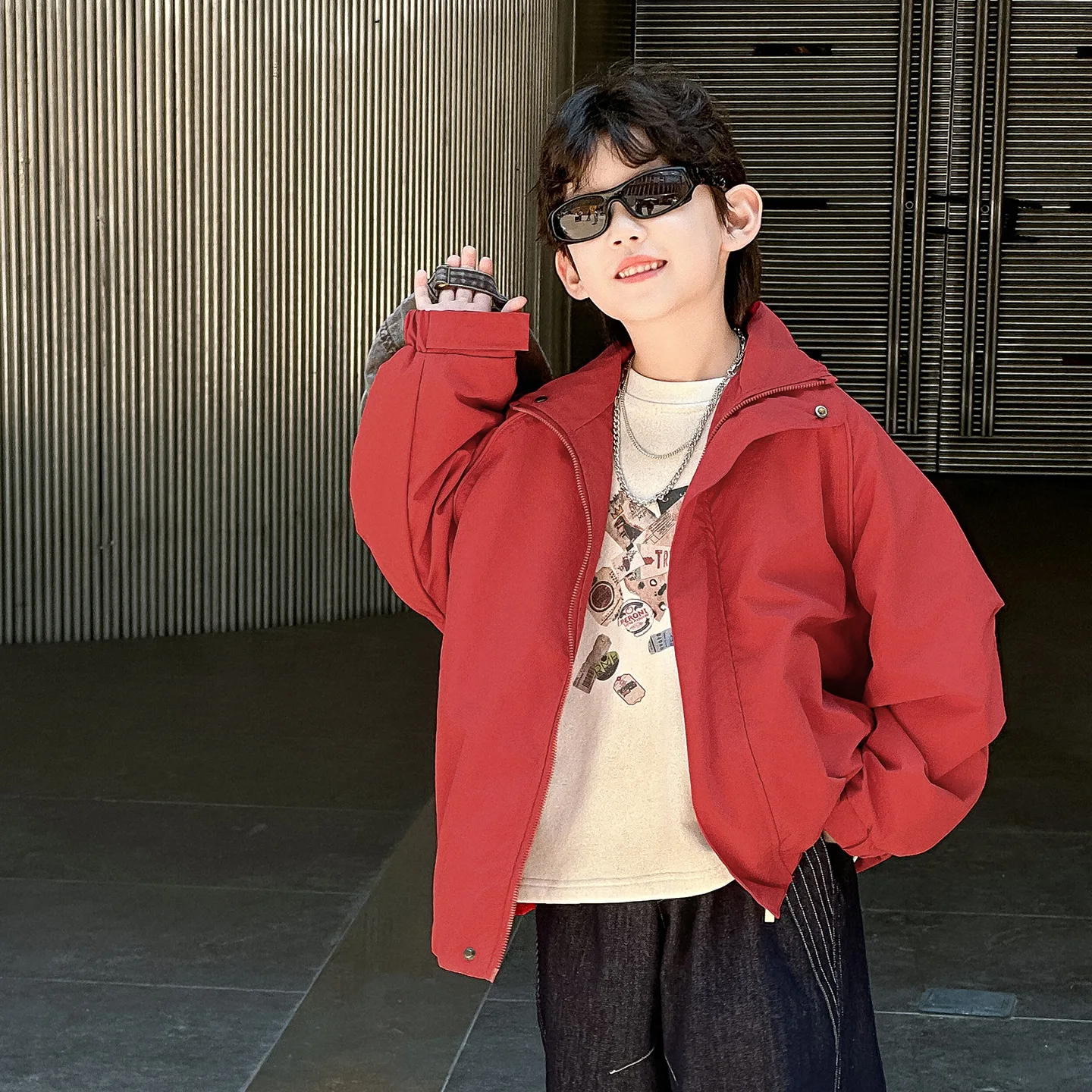 

2025 New Autumn Boys' Coat Korean Edition Red Embroidered Trendy Cool Sports Top Stylish Loose