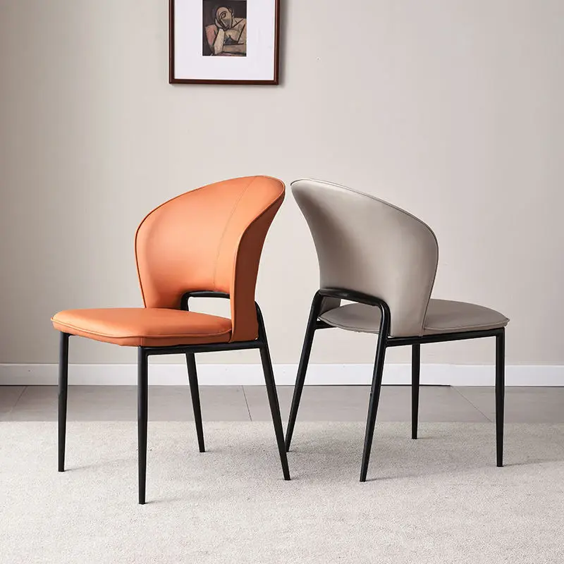 

Scandinavian Design Dining Chair with Soft PU Leather and Thickened Carbon Steel Backrest, Suitable for Restaurants and Hotels