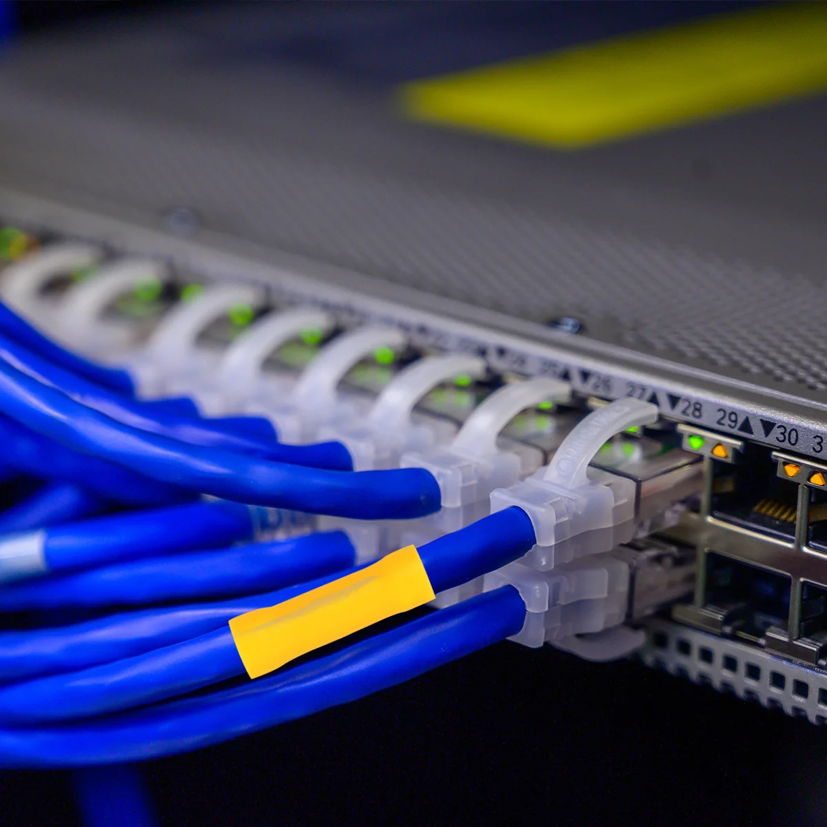 

100Pcs Electrical Butt Connector Set PVC Insulated 12-10Awg Cold Press Terminal for Secure Wire Splicing Crimp Terminal