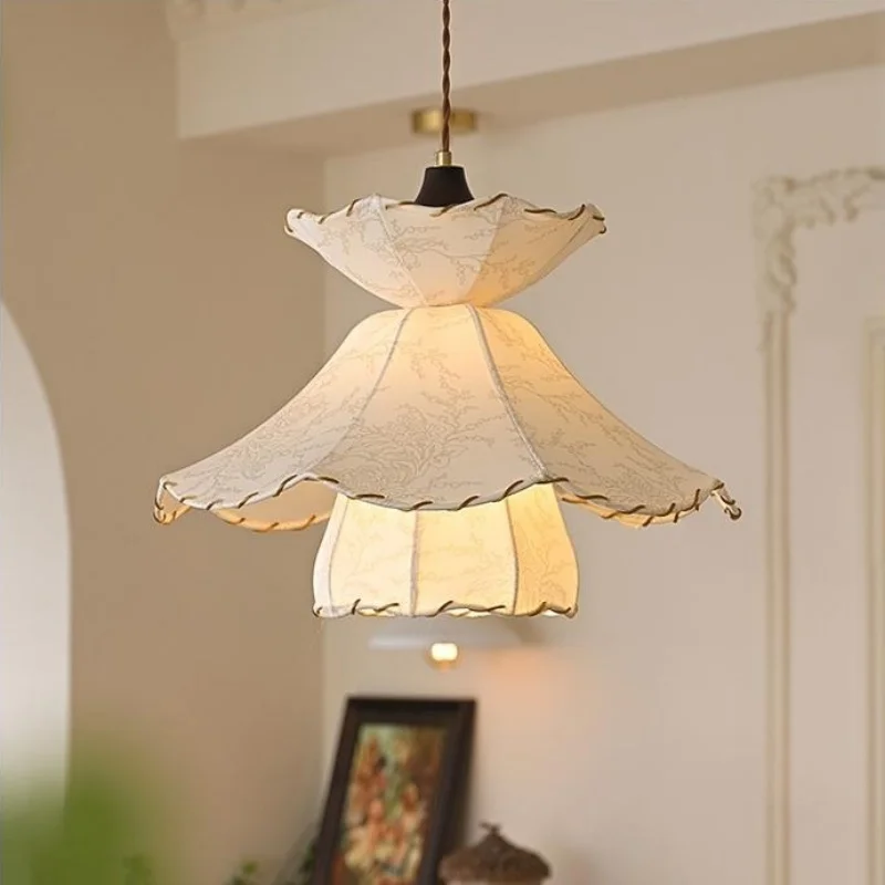 

French style restaurant cloth printed chandelier retro bar counter island table tea room Prague chandelier