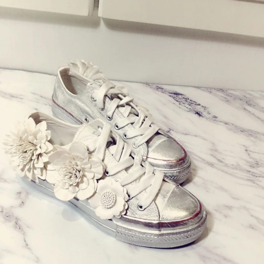 

Dirty Shoes Flower Canvas Shoes Fashion Flower Thick-soled Women's Lace-up Korean Version Small Dirty Shoes