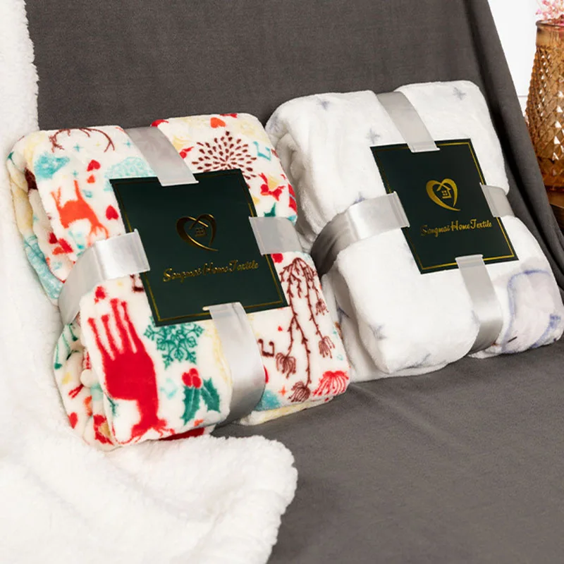 Christmas Double-Sided Printed Flannel Blanket Fluffy Plush Blanket with Ball for Autumn Winter Multi-Functional Shawl Cushion