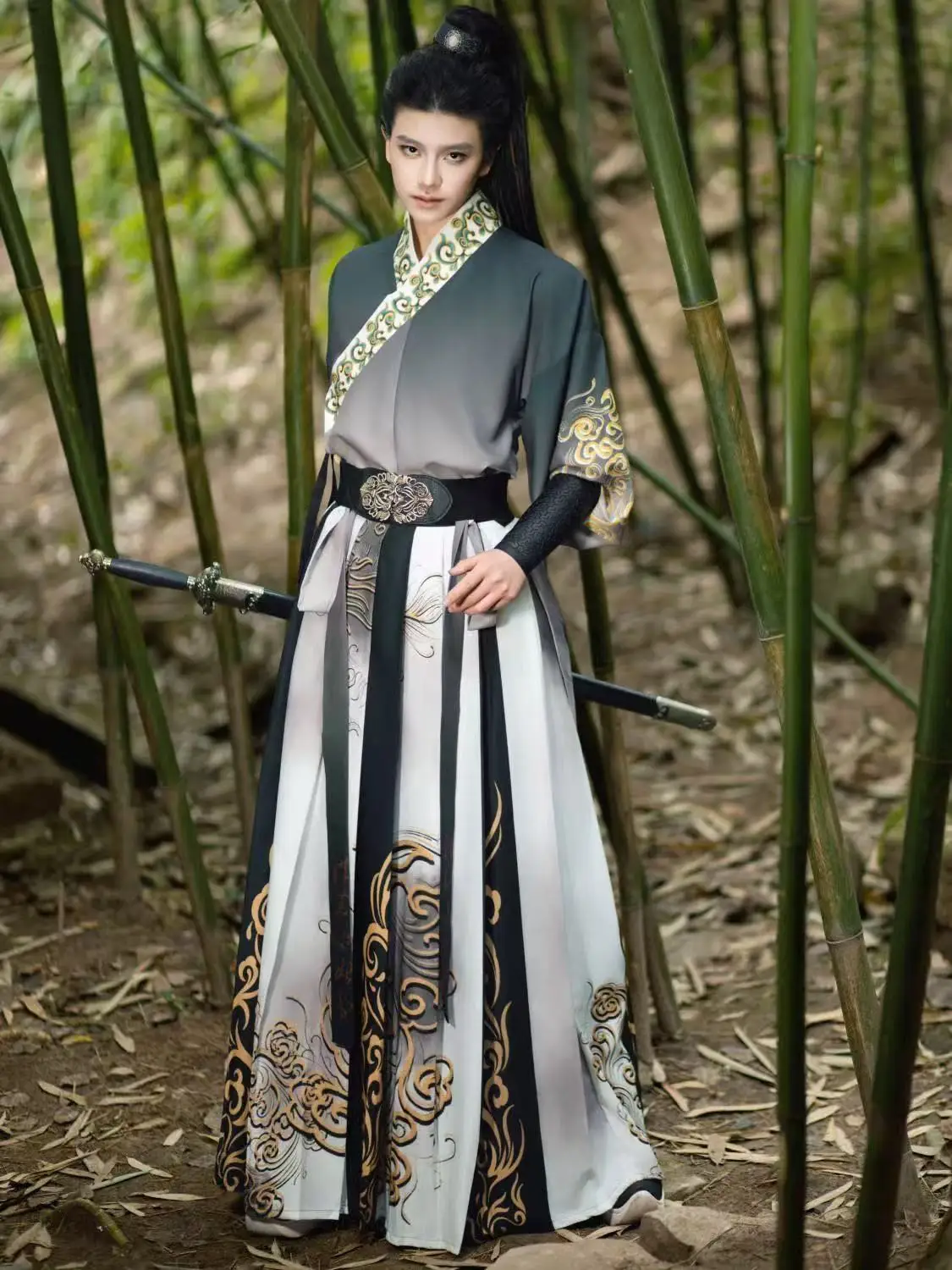 التنين الصيني الطباعة Hanfu الرجال التقليدية Beizi تنورة سلالة سونغ التقليدية المبارز تأثيري المرحلة البدلة المراهقين