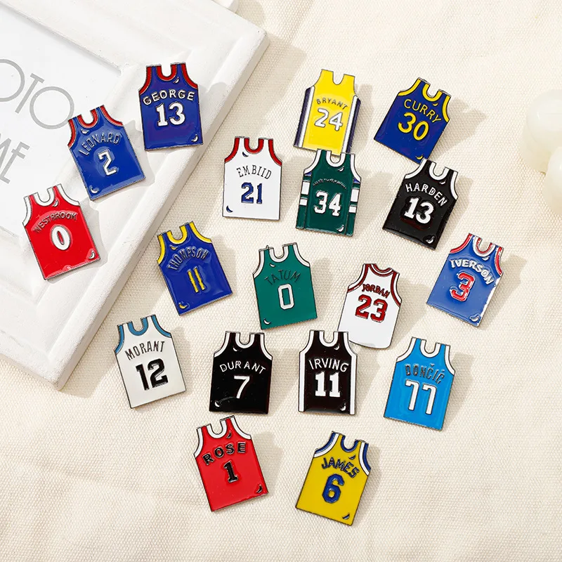 Basketball Jersey Brooch DIY Creative Metal Badge Star Basketball Player Brooch Pendant Decoration for Clothes Bags Hats