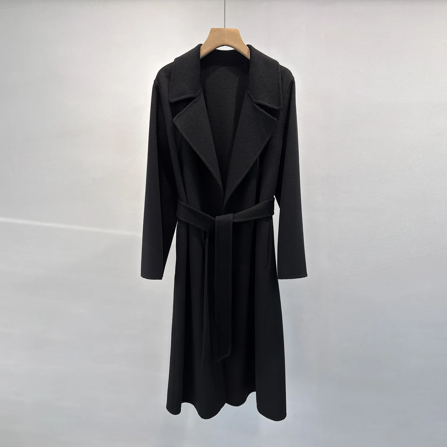 2024 MAX New Autumn Winter Version Of The Extended Cashmere Coat，Women's Double Cashmere Plush Coat