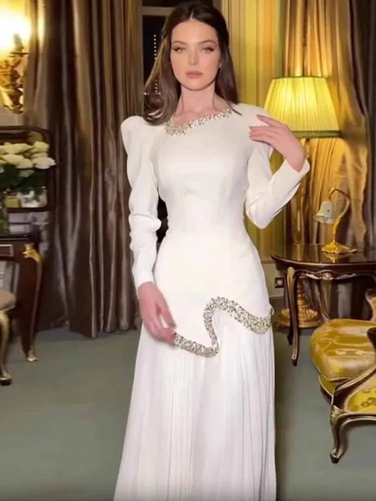 MCDV Luxus Diamanten Abend Party Kleid Frau Chic Langarm Unregelmäßige Gespleißt Plissee Maxi Kleid Elegante Prom Club Robe 2025