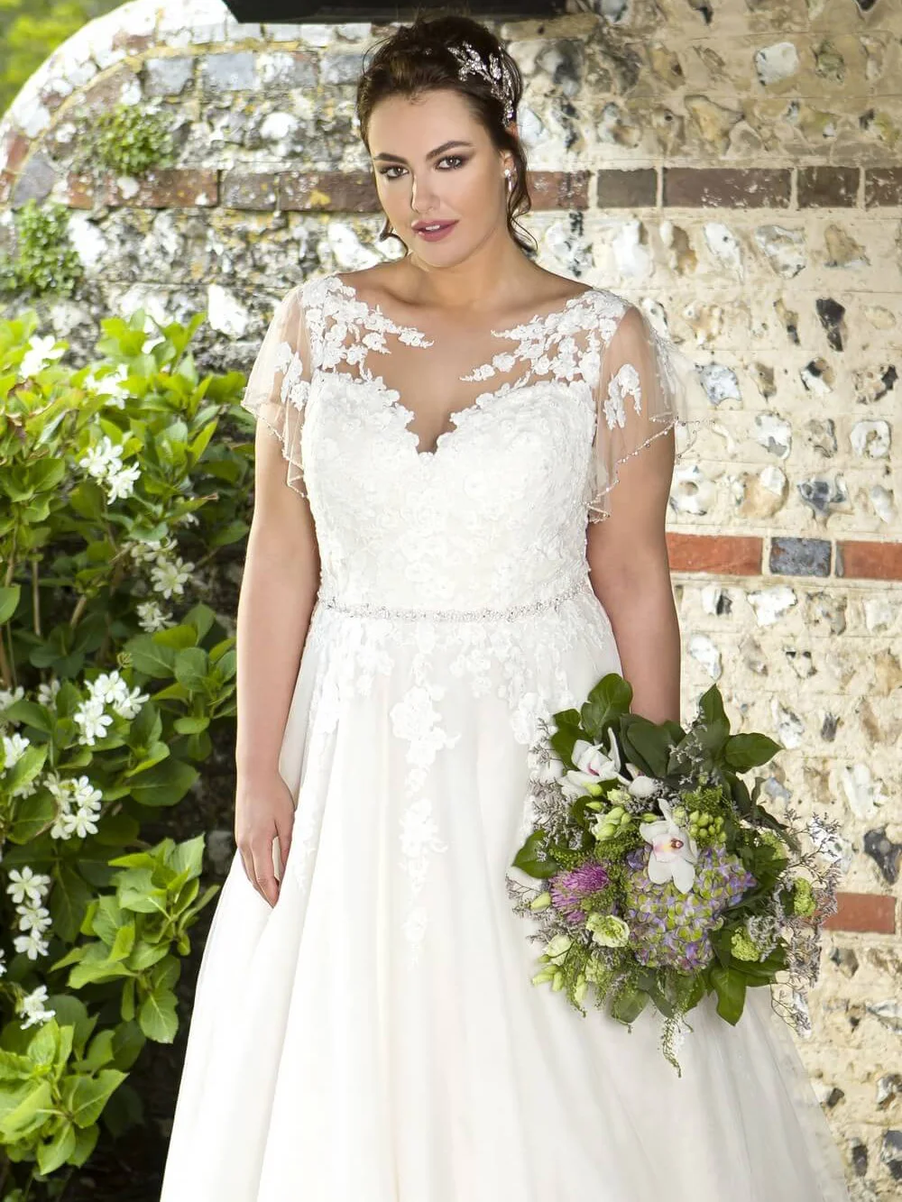 Romantische Trouwjurk Batwing Mouwen Hals Tulle Een Lijn Vrouwen Bruidsjurk Plus Size Kralen Riem Kant Bruid Jurken