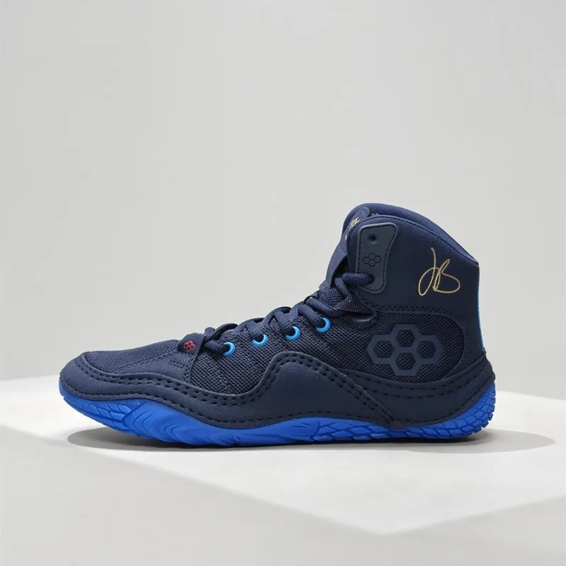 

2026 New Arrival Wrestling Shoes Men Woman's Professional Fighting Boots Couples Gym Training Sneakers Size 36-45