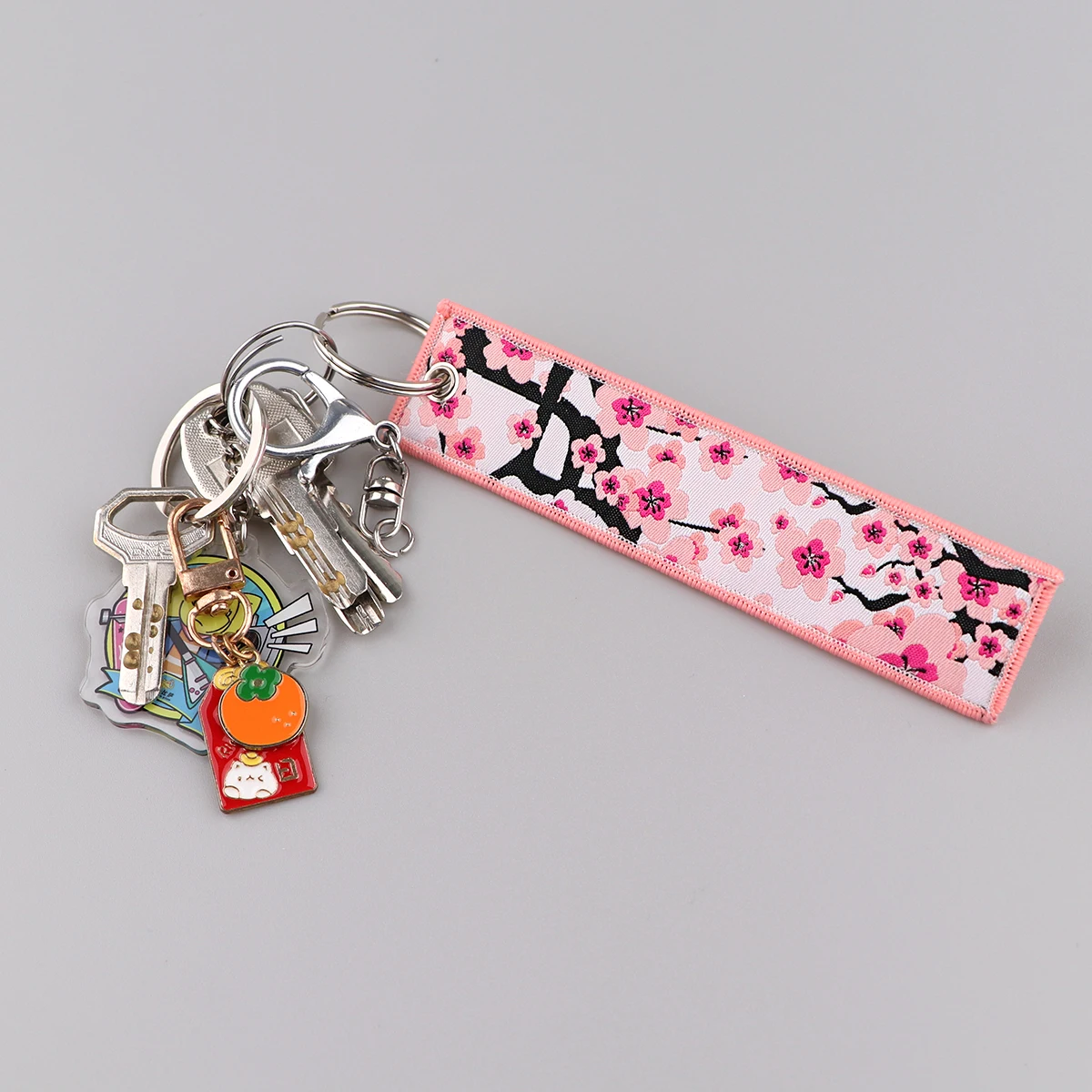 1pc Cherry Blossoms Flower Embroidery Keychain Key Fob Key Tag Motorcycles Car Backpack Chaveiro Keychain Fashion Key Ring Gifts