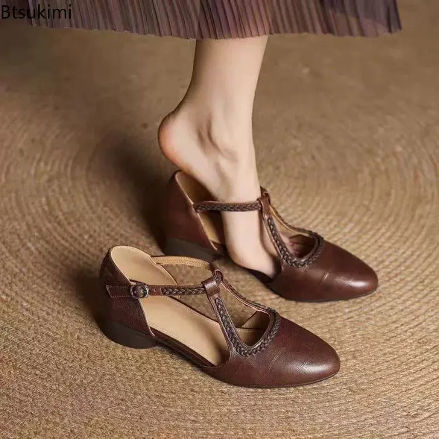 New Summer Women's Retro Hollow Out Pumps Fashion Leather Pointed Toe Chunky Heel Shoes Cover Toe/Heel Shoes Ankle Strap Sandals view 4