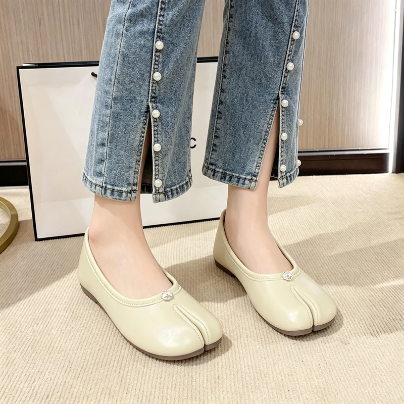 Tabi Ninja Shoes Woman Microfiber Leather Comfy Flats Split Toe Slippers Soft Bottom Loafers Brief Ladies Trotter Moccasins 2026