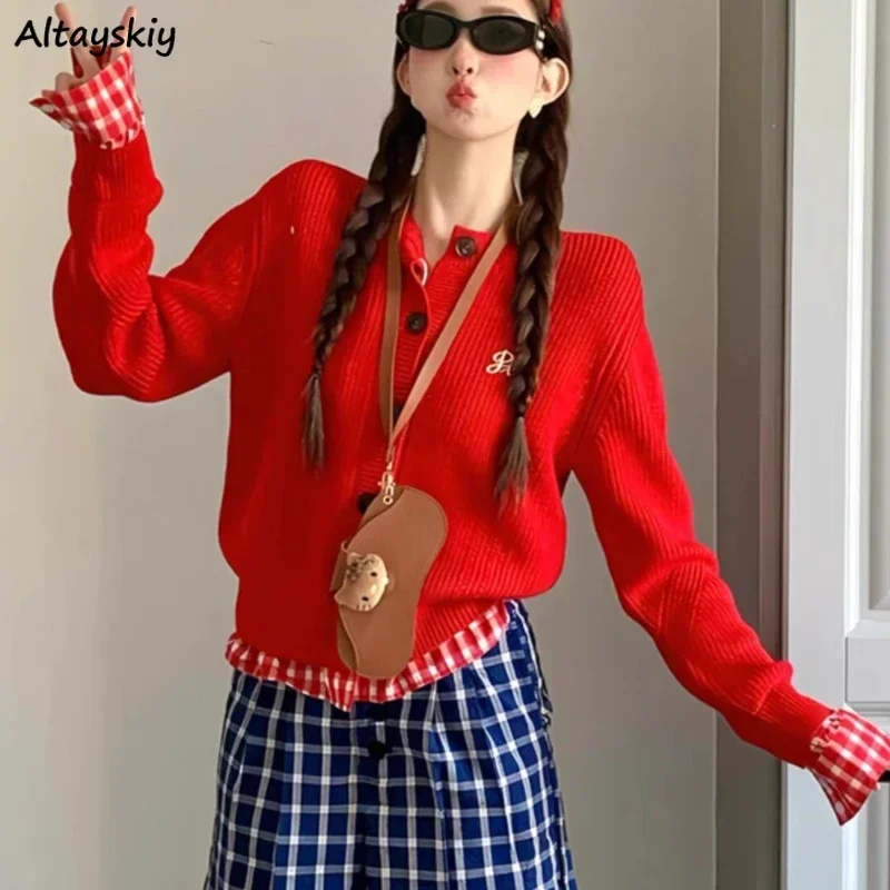 

2024, вязаные кардиганы в корейском стиле, клетчатая лоскутная одежда с круглым вырезом, осенне-зимняя верхняя одежда для девочек, милая универсальная вышивка, шикарный Ulzzang