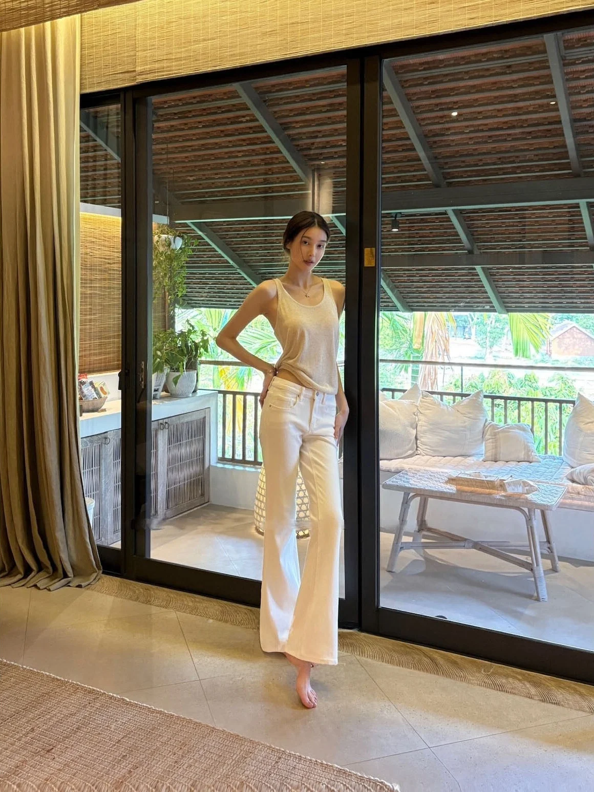 

Slim Fit High Waist Straight Leg Denim Jeans Women's Simple Versatile White Jeans Casual Floor Length Pants