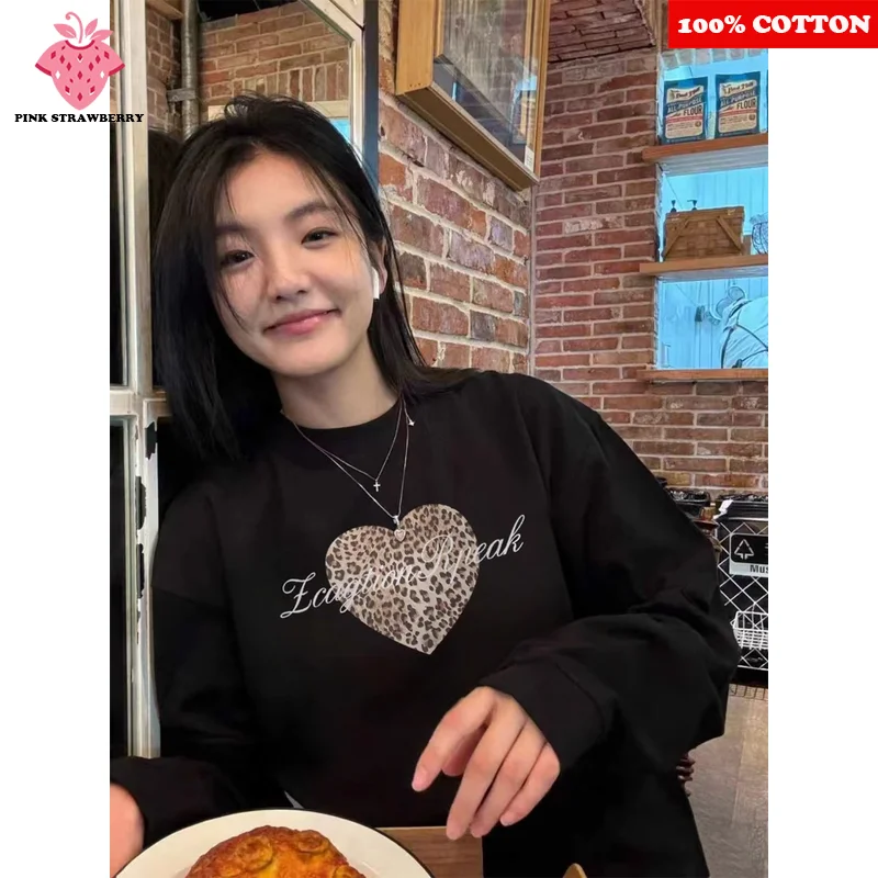 

Fashion leopard Love Print T-shirt Women Autumn 2025 New 100% Cotton Oversize White Long sleeves T-shirt Y2k Top Ladies clothing